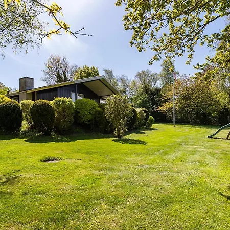 3 Bedroom In 別荘 *